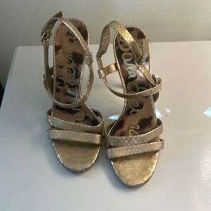 Sam Edelman Gold Heels 3.5”, size 8